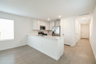 Building Photo - 21325 Carosella Dr