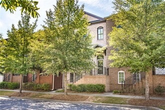 Building Photo - 528 Twinrose Way