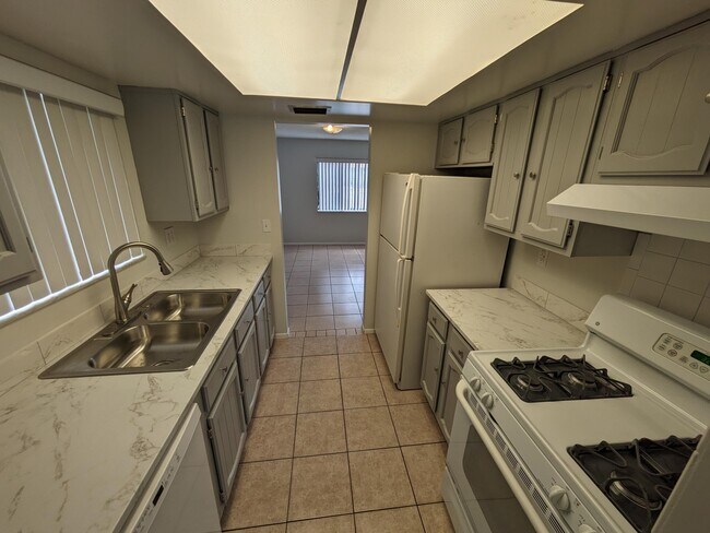 Foto del edificio - 4801 Sisson Rd