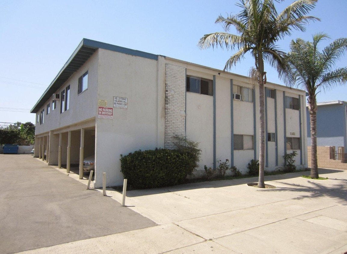 Building Photo - Buena Grove