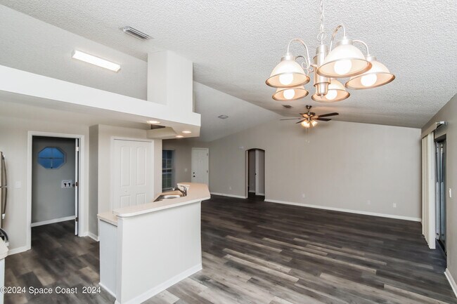 Building Photo - 9175 102nd Ave