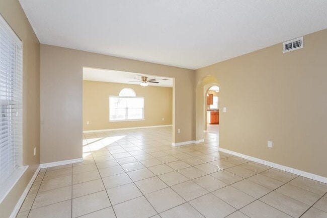 Building Photo - 4625 Tucson Ct