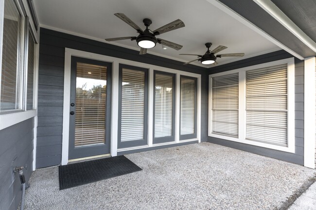 Building Photo - 14007 Overbrook Ln