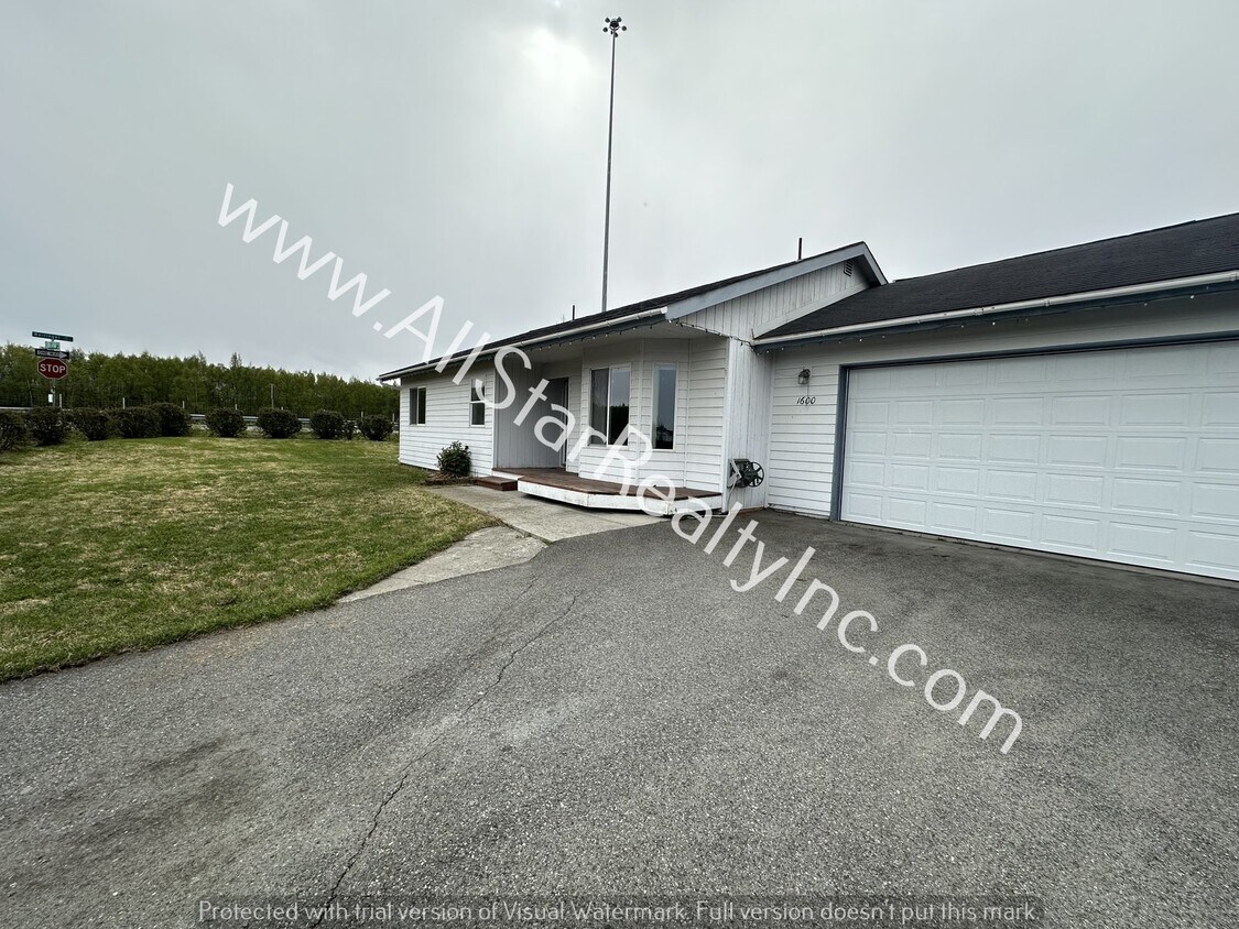 Primary Photo - 1600 Demeter Drive