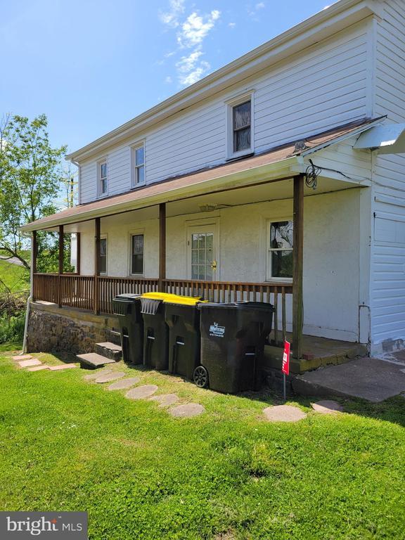 Primary Photo - 2095 Hosensack Rd