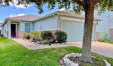 Building Photo - 20758 Cypress Crescent Ln
