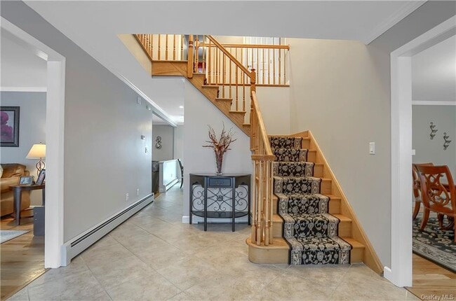 Building Photo - 11 Menayas Ct