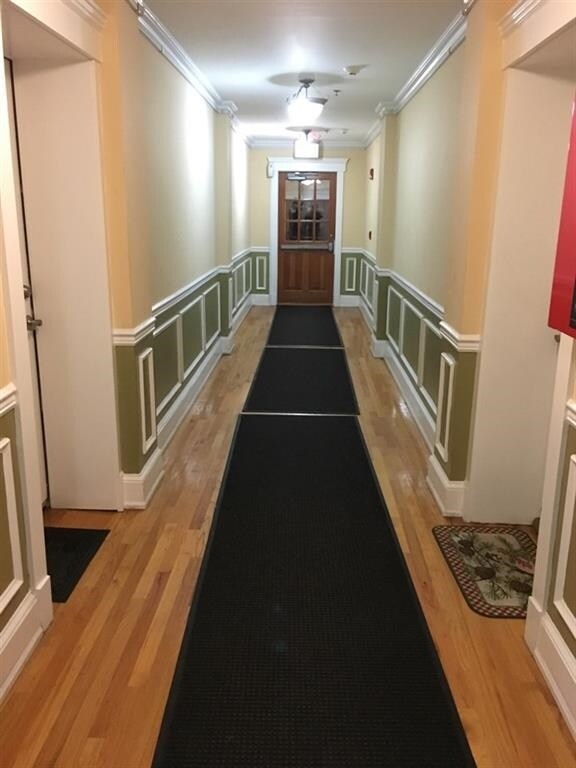 Foto del edificio - 608 Bramhall Ave