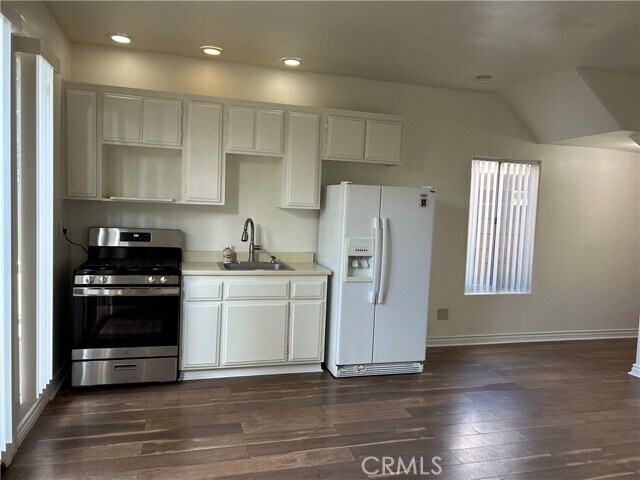 Foto del edificio - 212 Rochester Ave