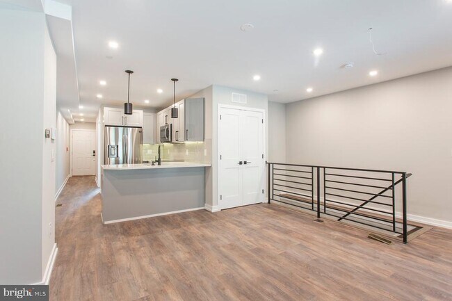 Foto del edificio - 1619 Bainbridge St