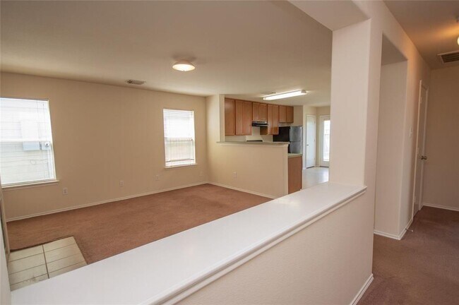 Foto del edificio - 315 Remington Creek Dr