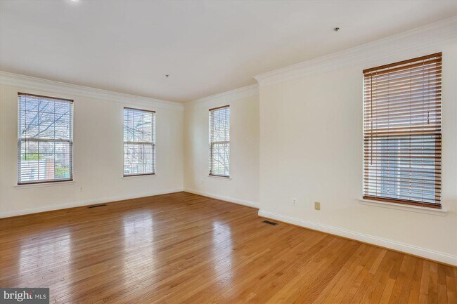 Building Photo - 918 Havencrest St