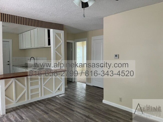 Foto del edificio - 3 Bedroom NE Home