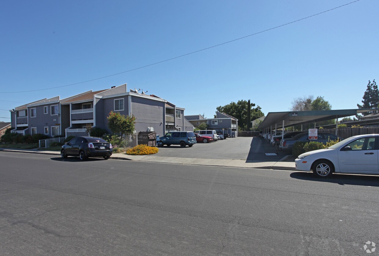 Edificio - 580 N Lincoln Ave