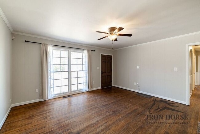 Foto del edificio - 190 Brentwood Dr