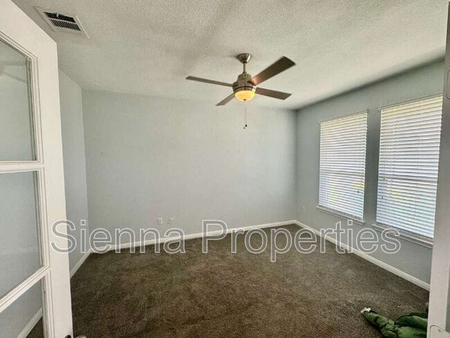 Foto del edificio - 372 Kingfisher Ln