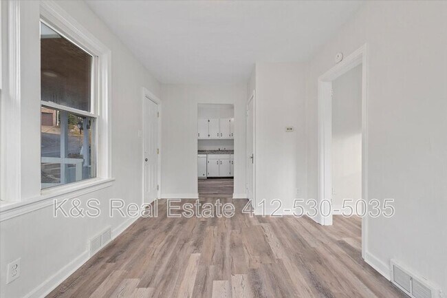 Foto del edificio - 1221 Prospect Ave