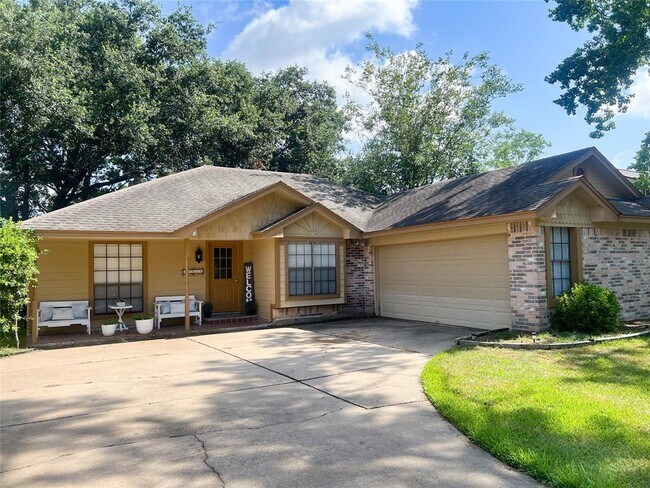 Foto del edificio - 21634 Park Bend Dr