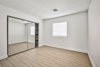 Building Photo - 5091 W Pioneer Ave