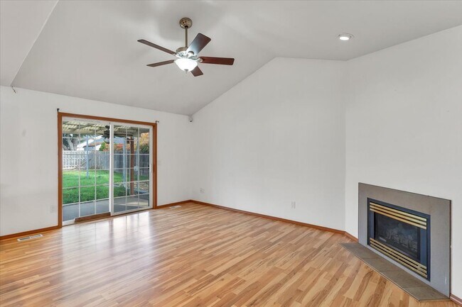 Foto del edificio - 3133 19th Ave SE