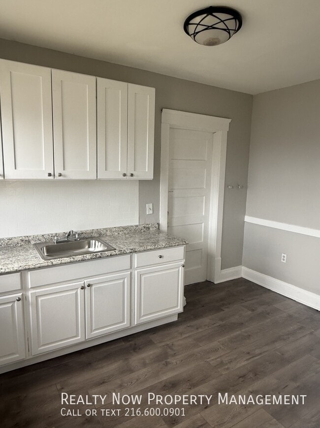 Foto del edificio - 2907 Denison Ave