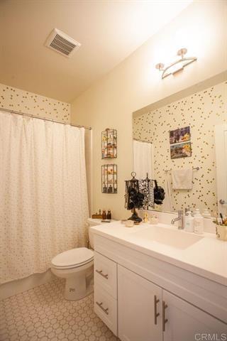 Building Photo - 2048 Foxtrot Lp