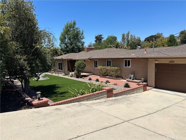 Foto del edificio - 12752 Barrett Ln
