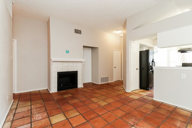 Building Photo - 1424 Horncastle St