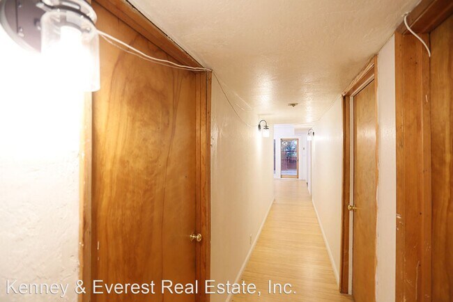 Foto del edificio - 3 br, 1 bath House - 727 Peralta Avenue