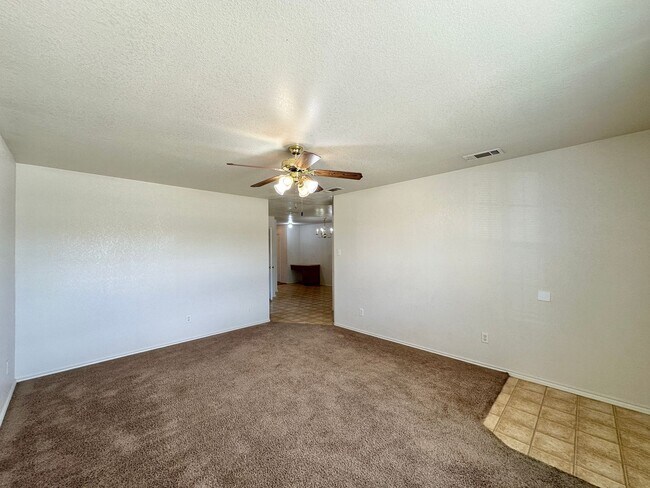 Building Photo - 5204 Lauren Lea Dr