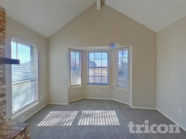 Building Photo - 6621 Brookhaven Trail