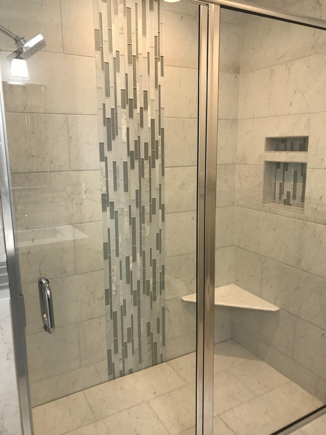 Foto del edificio - 6 Midpark Ln