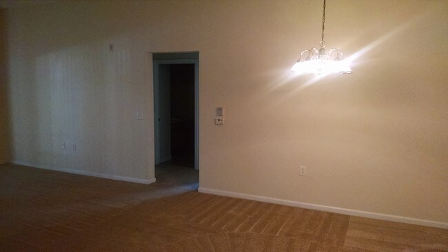 Building Photo - 5050 Playpen Dr