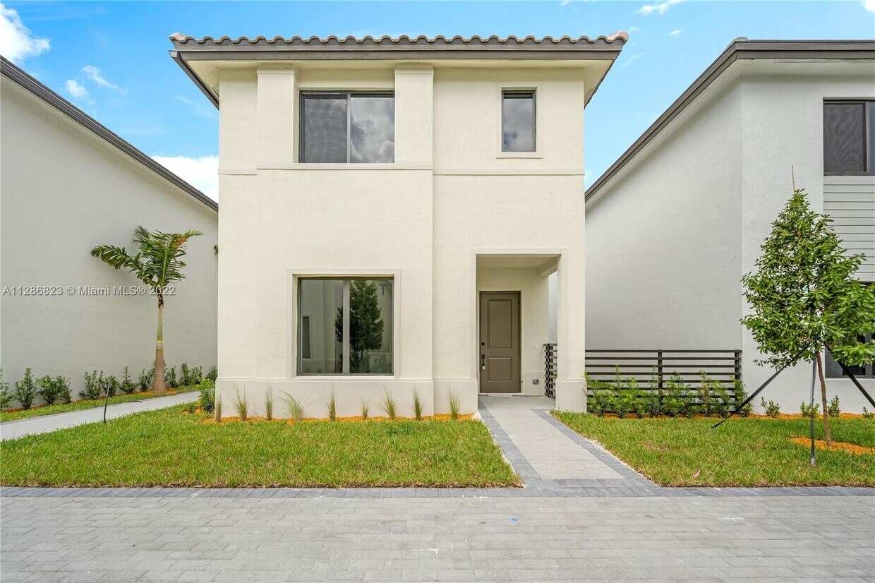 Primary Photo - 4401 NW 80th Ct