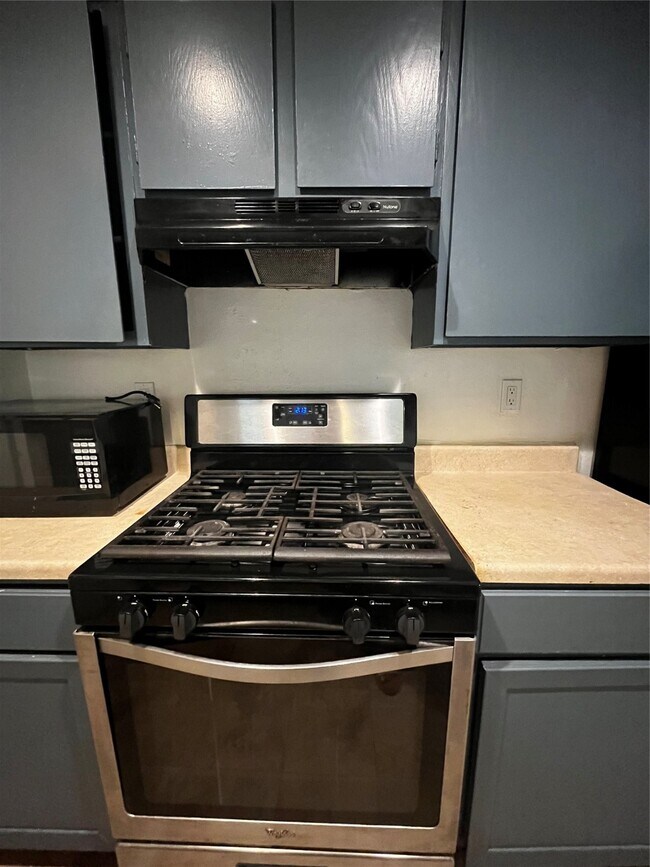 Building Photo - 6800 Trendal Ln