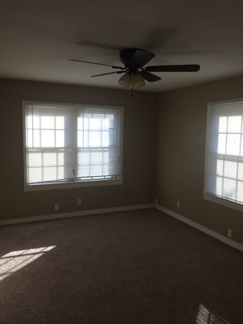Foto del edificio - 2 Bedroom House close to High School