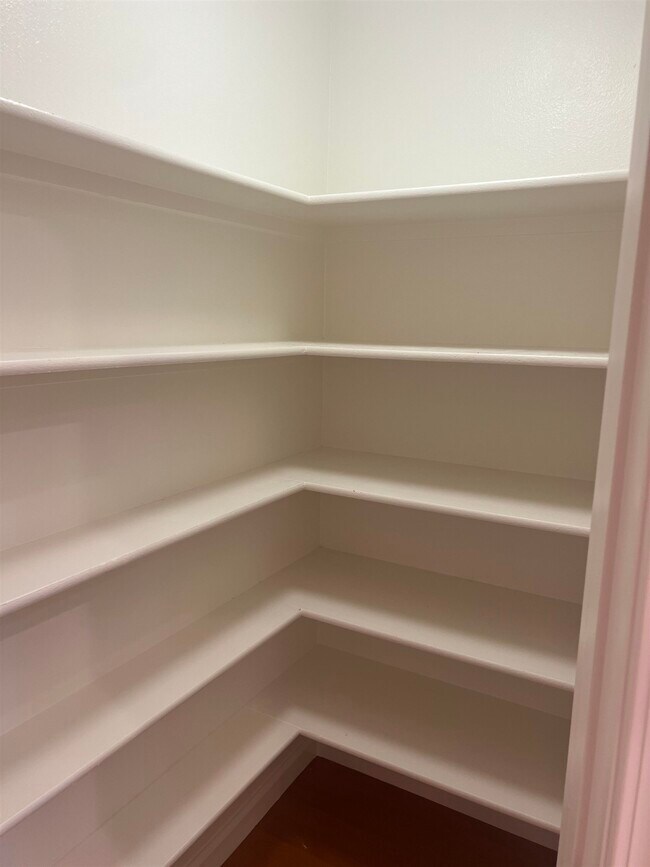 Building Photo - 2133 Watercress Pl