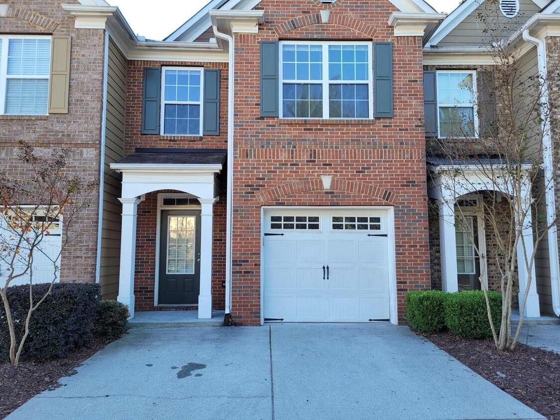 1910 Garbrooke Cove, Lawrenceville, GA 30046 Townhome Rentals in