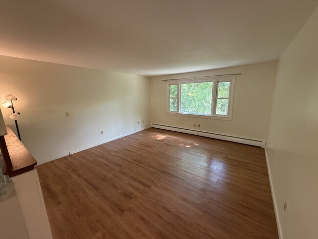 Building Photo - 158 Indian Creek Rd