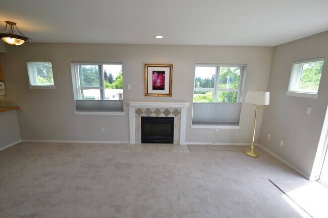 Foto del edificio - 12345 Roosevelt Way NE