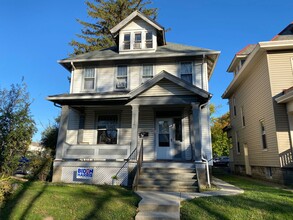 Building Photo - 2334 Indianola Ave