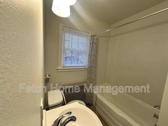 Foto del edificio - 825 Church St