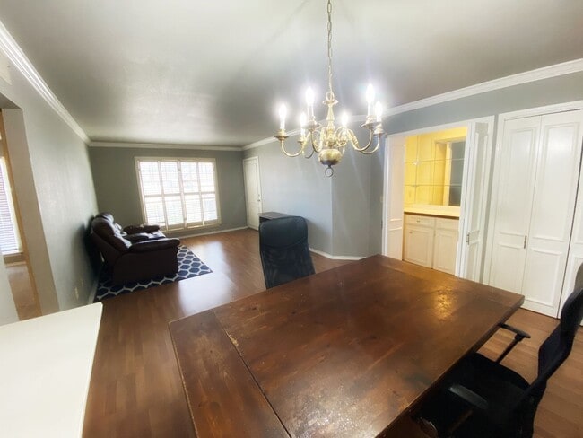 Foto del edificio - 2 BD/1.5 BATH MOVE IN NOVEMBER MINUTES FRO...