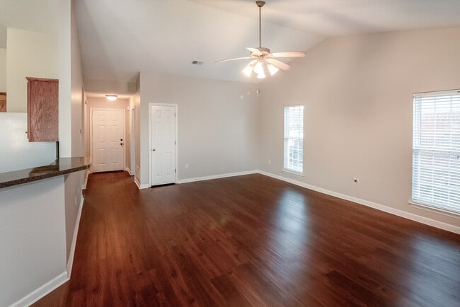 Building Photo - 1708 Cherry Creek Dr