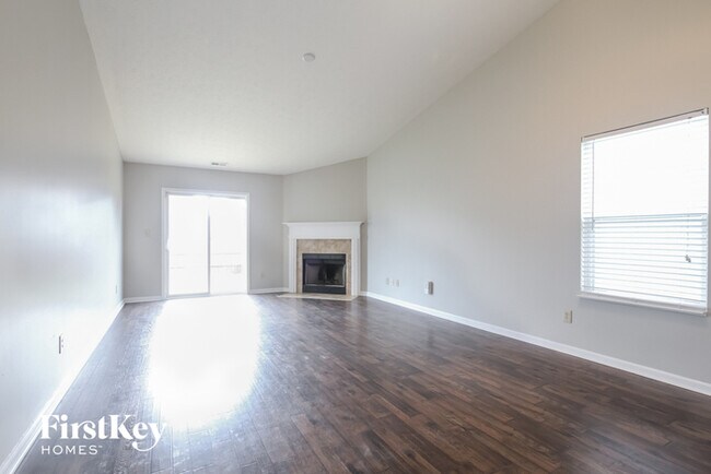 Building Photo - 1470 Bluestem Dr