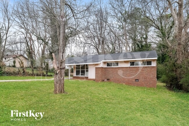 Building Photo - 2596 Yale Terrace