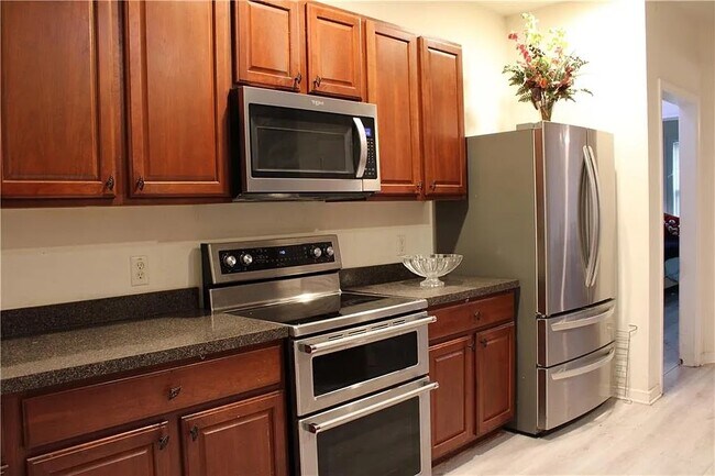 Foto del edificio - 3803 Yorkshire Ct