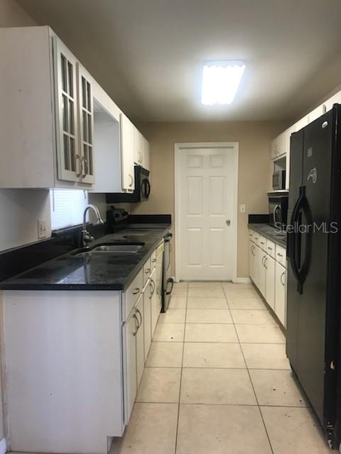 Building Photo - 1439 S Oxalis Ave