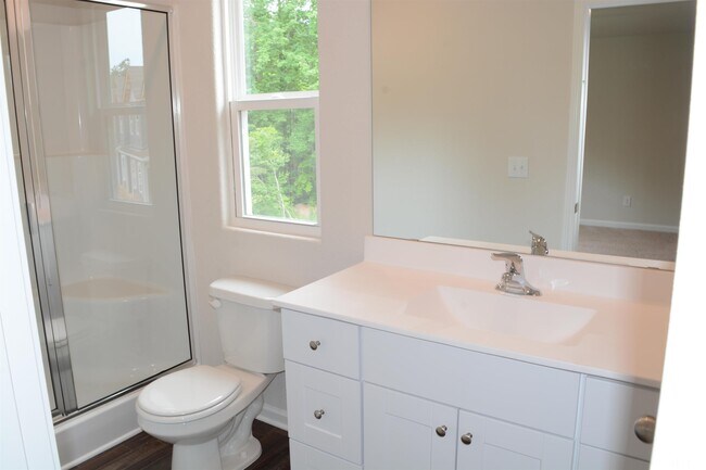Foto del edificio - 212 Chandler Ct