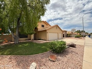 Building Photo - 3611 N 109th Dr
